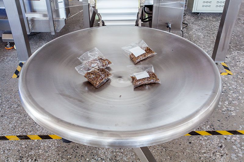 Round Table for Collection