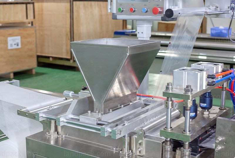 Ice Bag Packing Machine Automatic 4 Side Seal Packing Sealing Machine